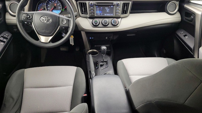 2014 Toyota RAV4 LE 9