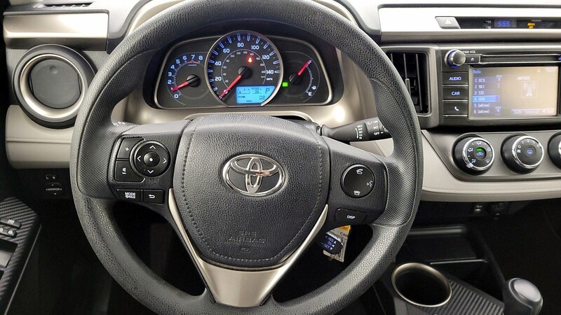 2014 Toyota RAV4 LE 10