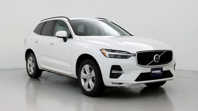 2022 Volvo XC60 B5 Momentum Hero Image