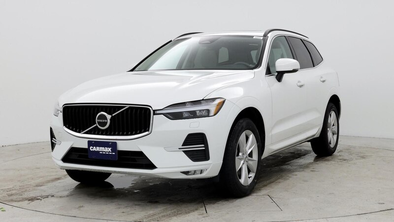 2022 Volvo XC60 B5 Momentum 4