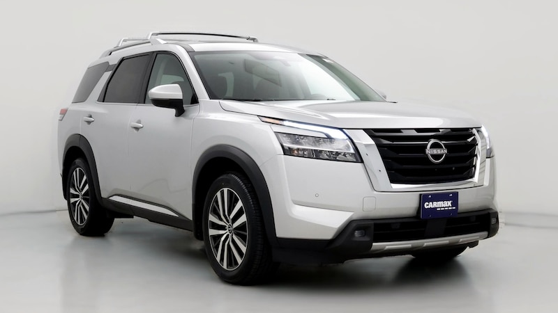 2022 Nissan Pathfinder Platinum Hero Image