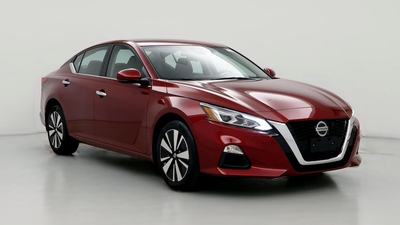 2022 Nissan Altima SV Hero Image