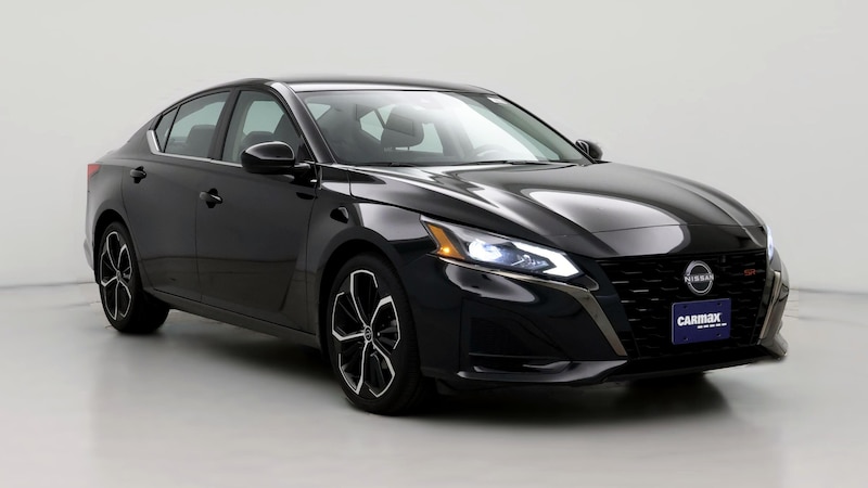 2023 Nissan Altima SR Hero Image