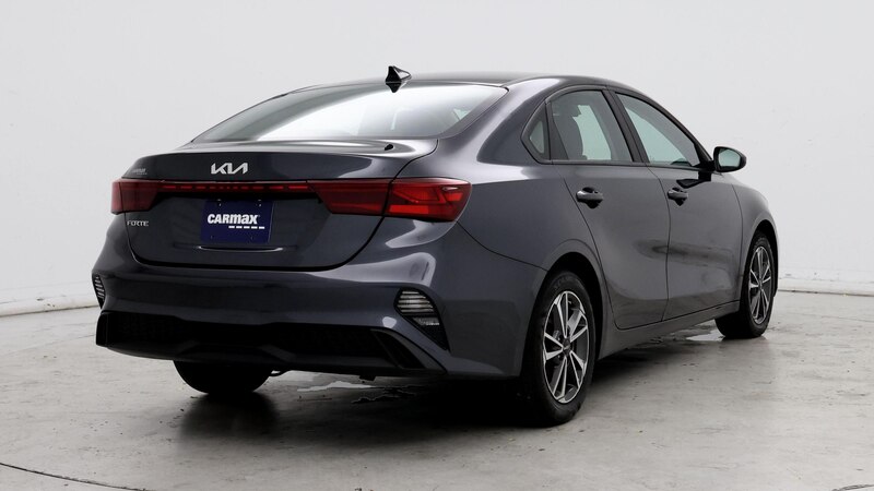 2023 Kia Forte LXS 8