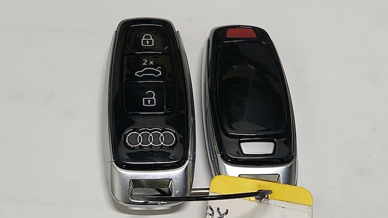 2021 Audi A8 L 23