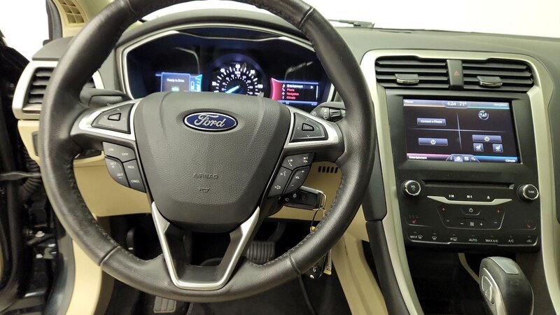 2014 Ford Fusion SE 10