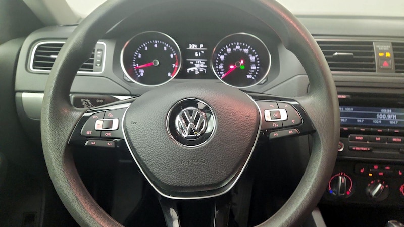 2015 Volkswagen Jetta SE 10