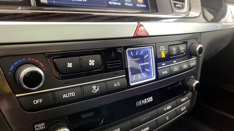 2020 Genesis G80  17