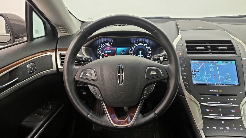 2016 Lincoln MKZ  10