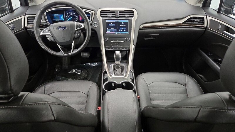 2015 Ford Fusion SE 9