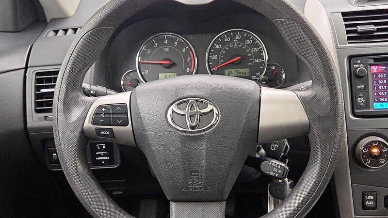 2013 Toyota Corolla S 10