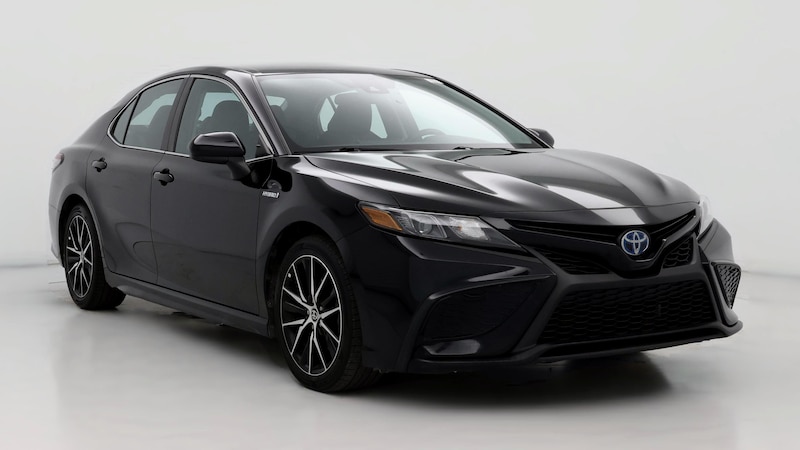 2021 Toyota Camry SE Hero Image