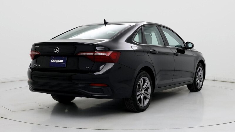 2022 Volkswagen Jetta SE 8