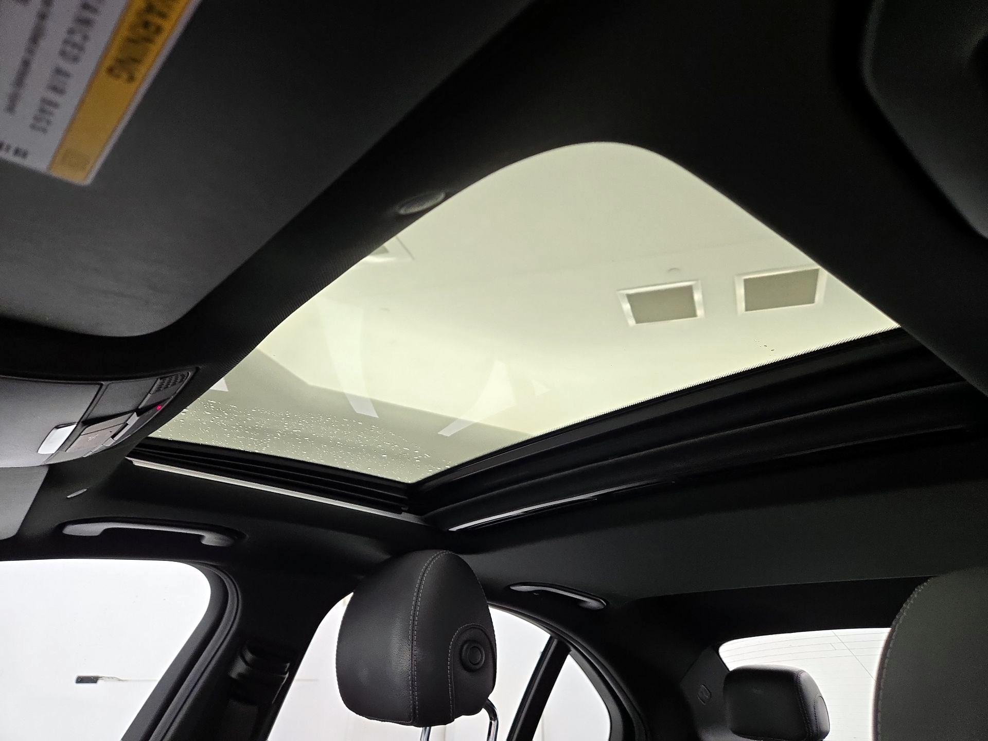 Thumbnail: 2019 Mercedes-Benz C-Class - 19