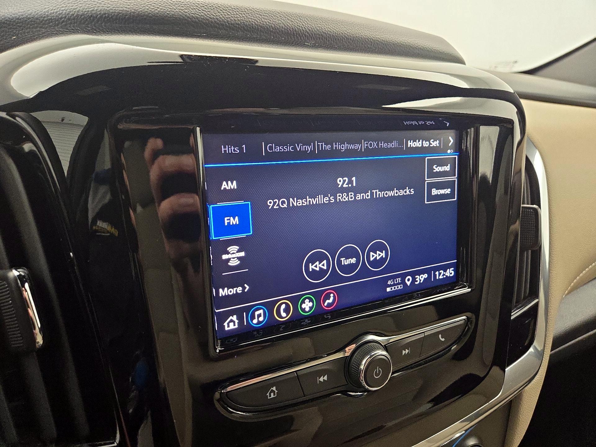 Thumbnail: 2023 Chevrolet Traverse - 15