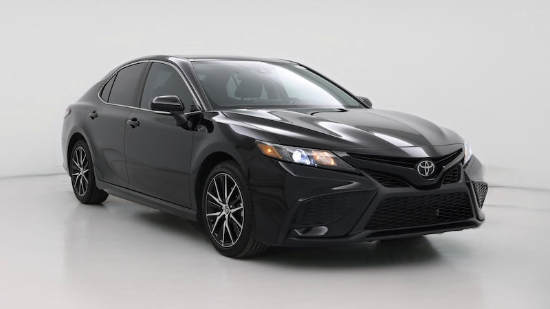 2024 Toyota Camry SE Hero Image