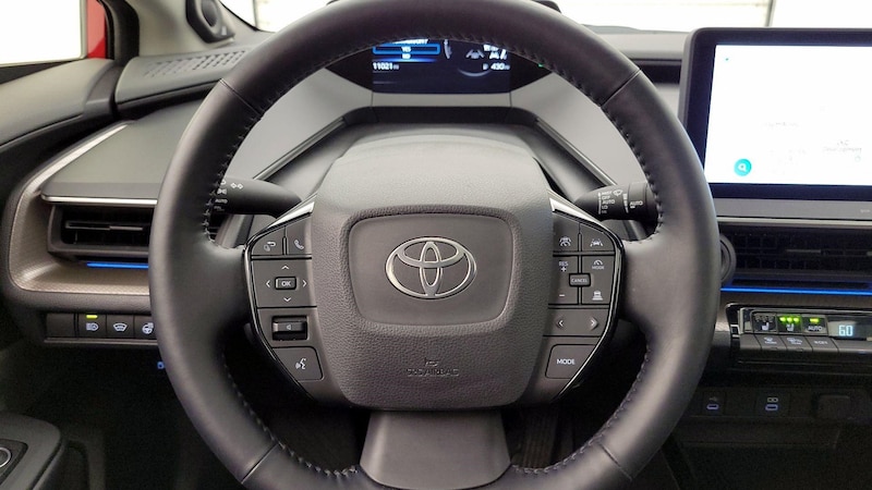 2024 Toyota Prius Limited 10