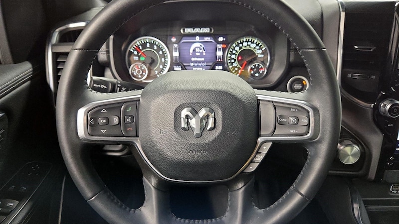 2024 RAM 1500 Laramie 10