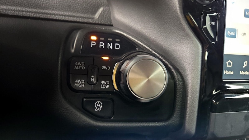 2024 RAM 1500 Laramie 18