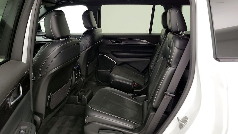 2021 Jeep Grand Cherokee L Altitude 19