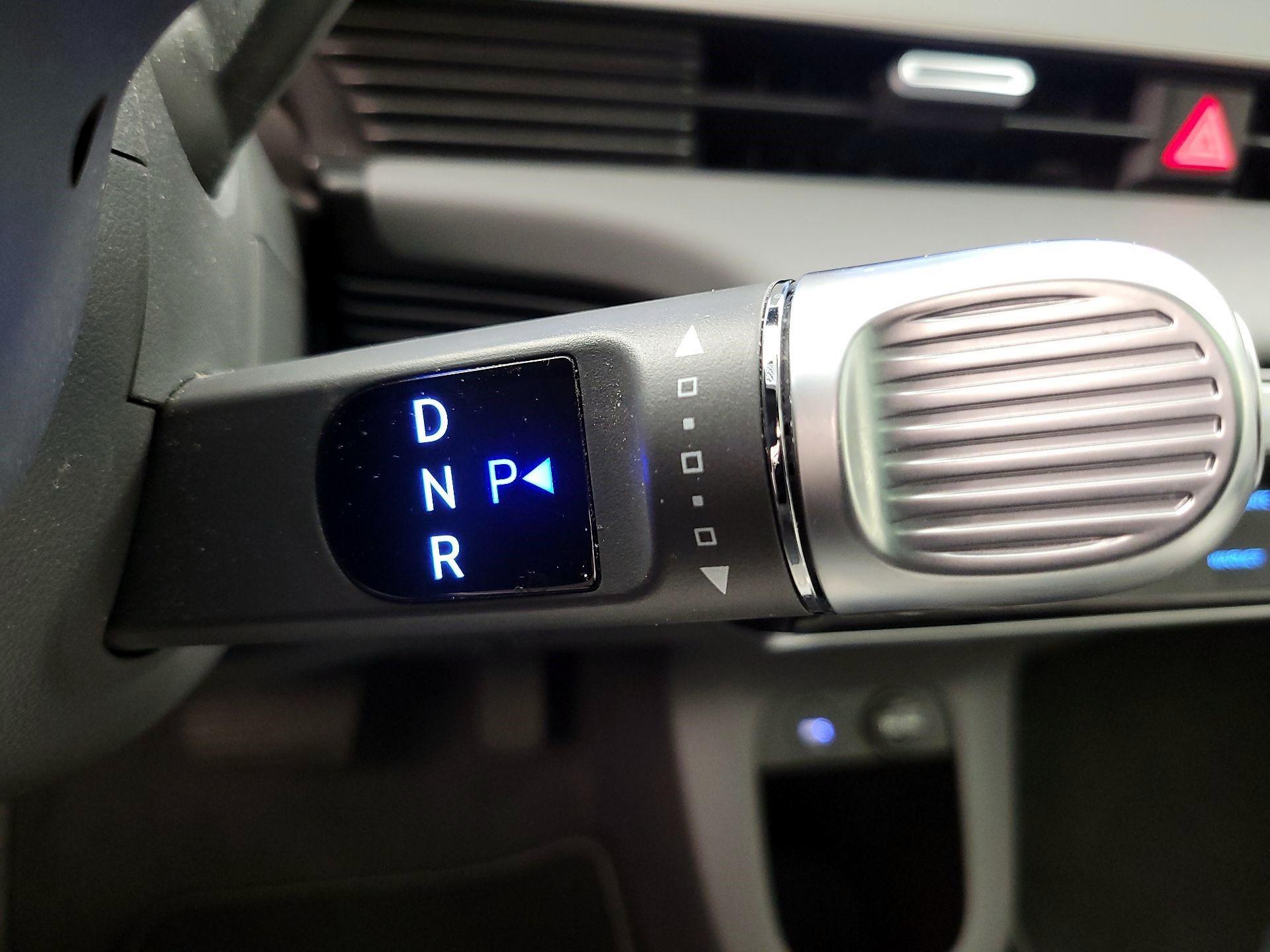 Thumbnail: 2023 Hyundai Ioniq 5 - 18