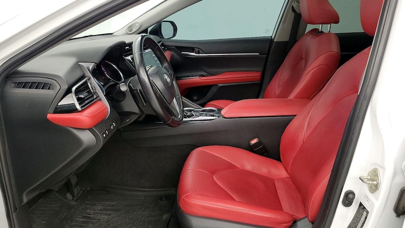 2019 Toyota Camry XSE 11