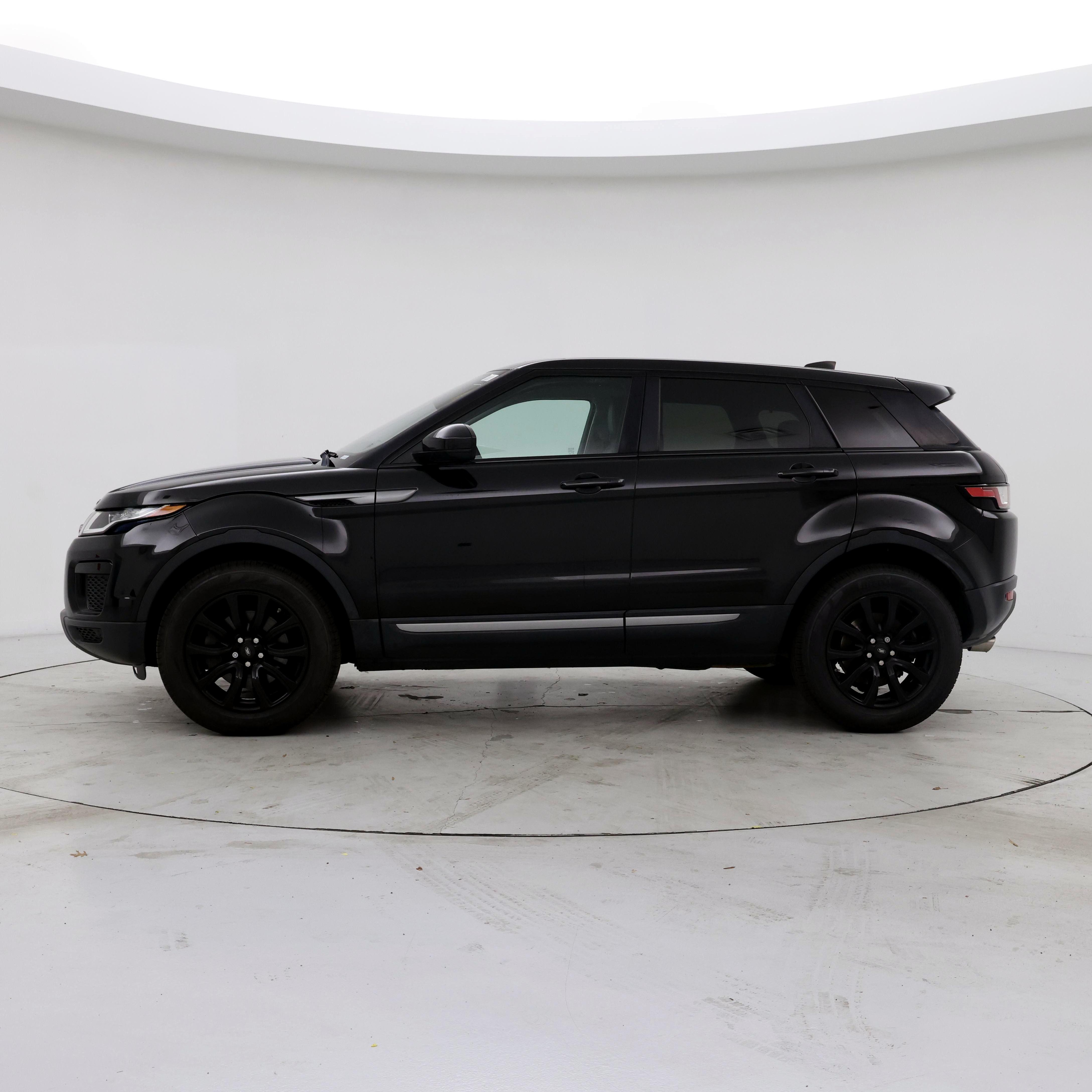 Thumbnail: 2018 Land Rover Range Rover Evoque - 3