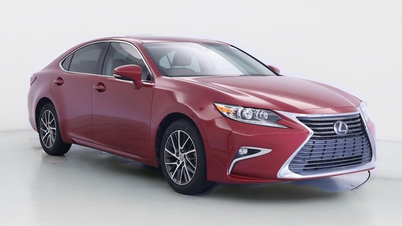 2016 Lexus ES 350 Hero Image
