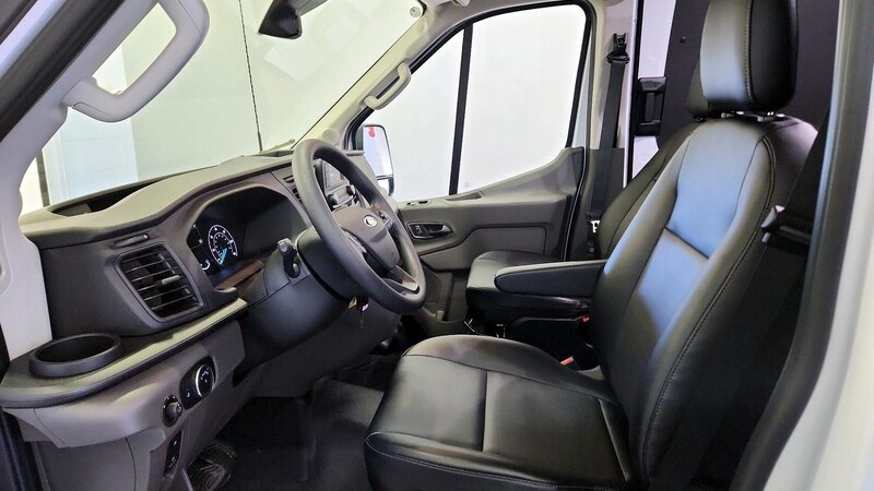 2024 Ford Transit Series 250 11