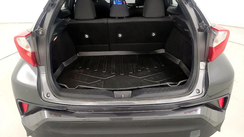 2018 Toyota C-HR XLE 20