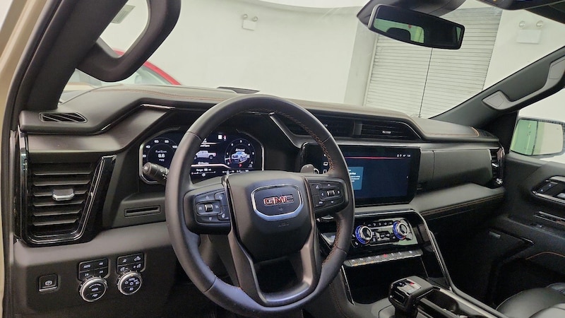 2023 GMC Sierra 1500 AT4 9
