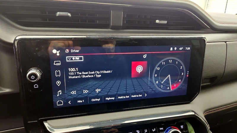 2023 GMC Sierra 1500 AT4 16
