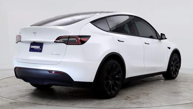 2024 Tesla Model Y Long Range 8
