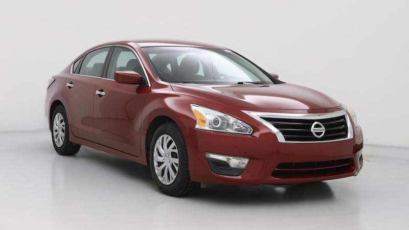 2015 Nissan Altima S Hero Image