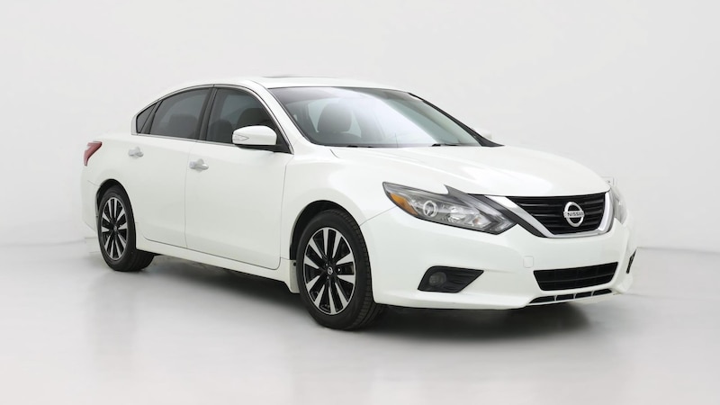 2018 Nissan Altima SL Hero Image