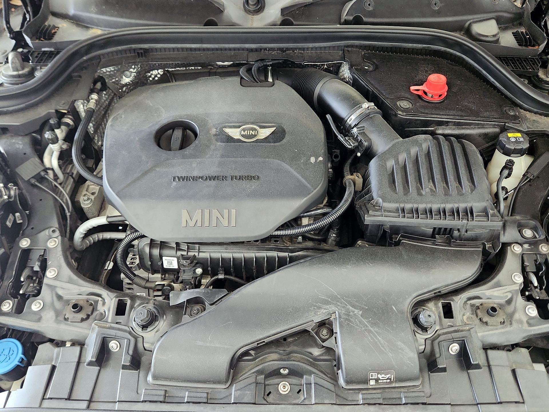 Thumbnail: 2016 MINI Cooper Hardtop - 19