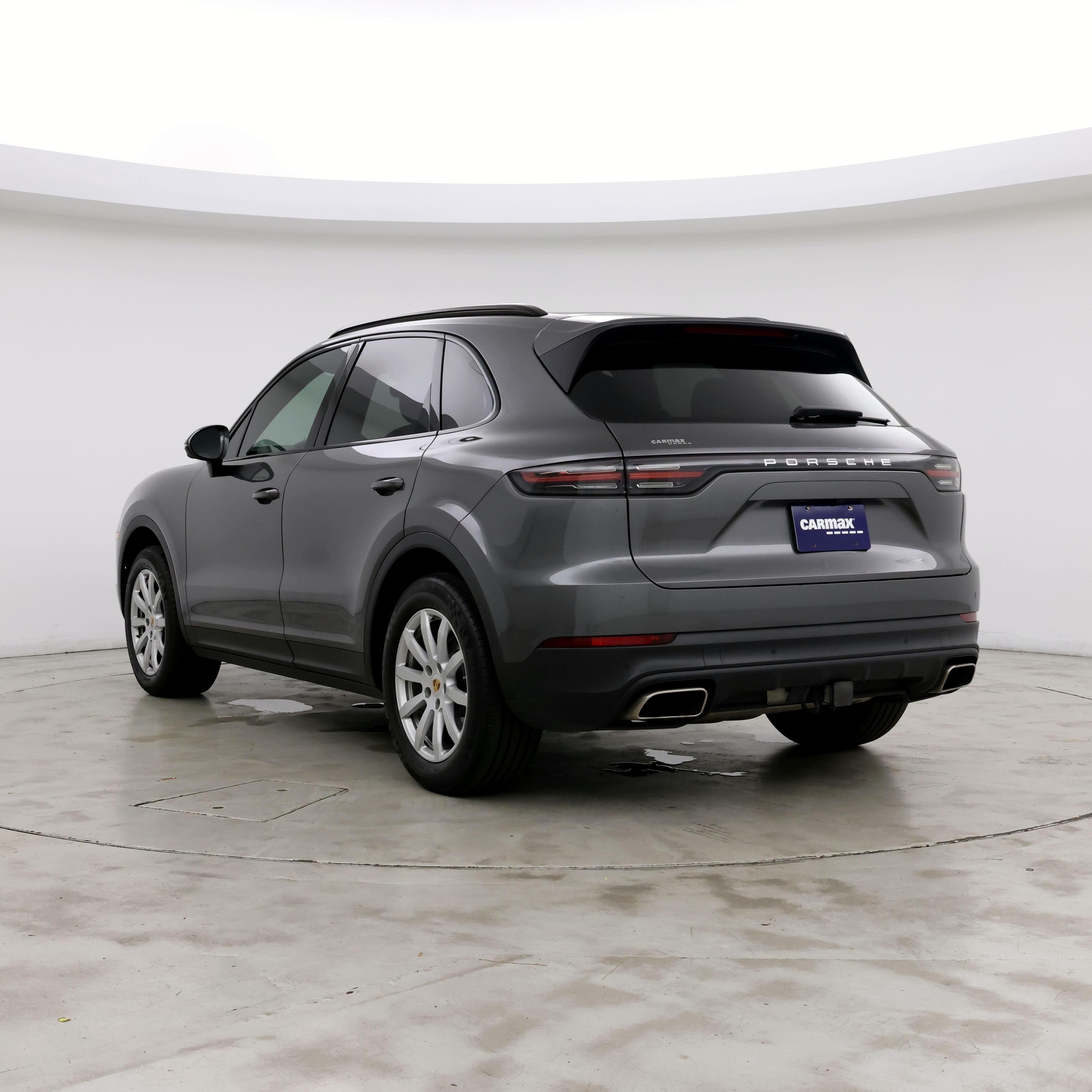 Thumbnail: 2019 Porsche Cayenne - 2