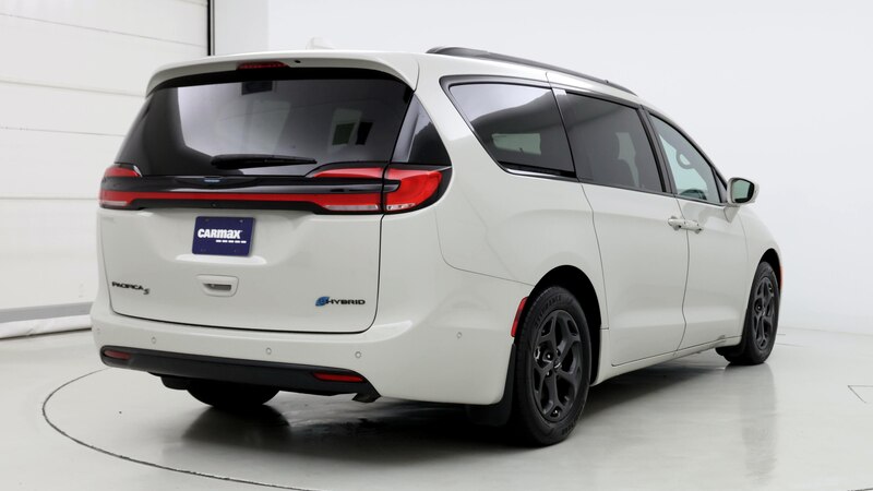 2021 Chrysler Pacifica Hybrid Touring L 8