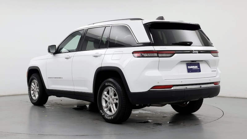 2023 Jeep Grand Cherokee Laredo 2