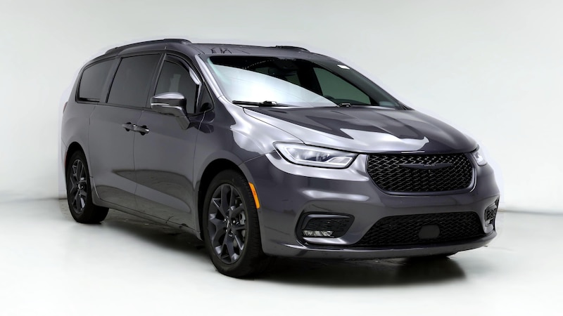 2022 Chrysler Pacifica Limited Hero Image