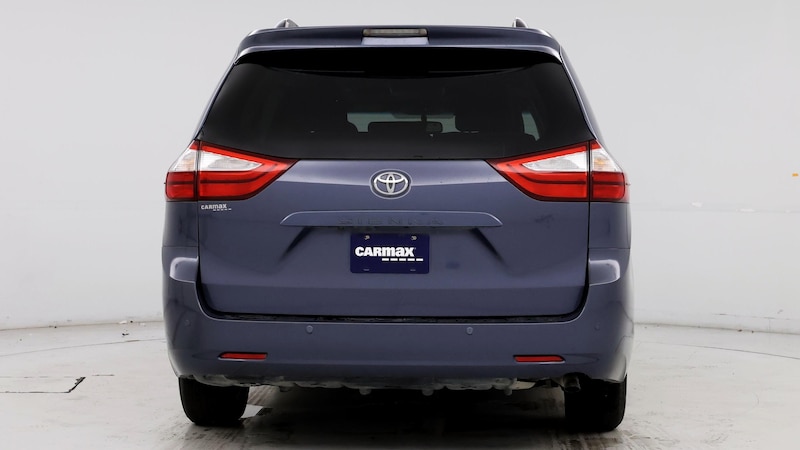 2016 Toyota Sienna XLE 6