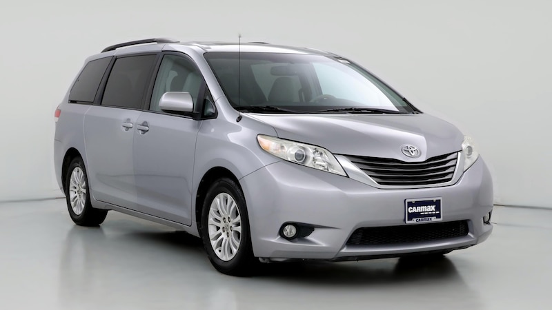 2013 Toyota Sienna XLE Hero Image