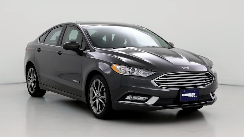 2017 Ford Fusion SE Hero Image