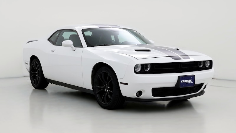 2016 Dodge Challenger SXT Hero Image