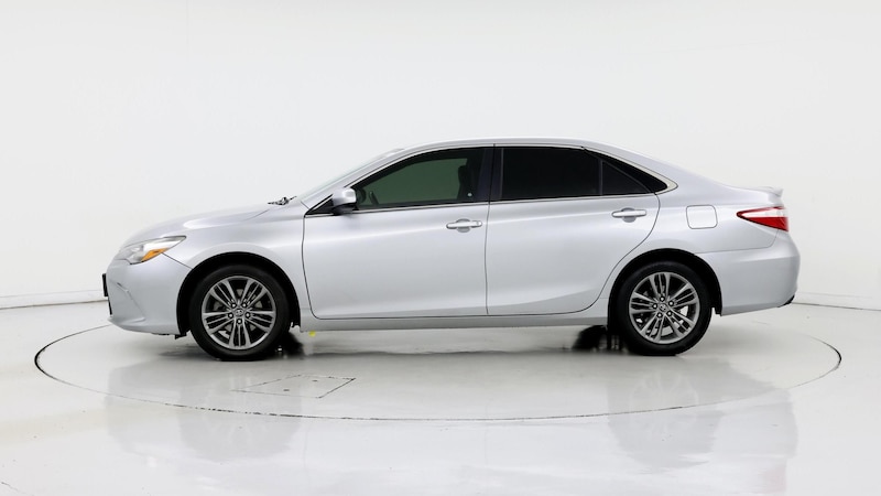 2017 Toyota Camry SE 3