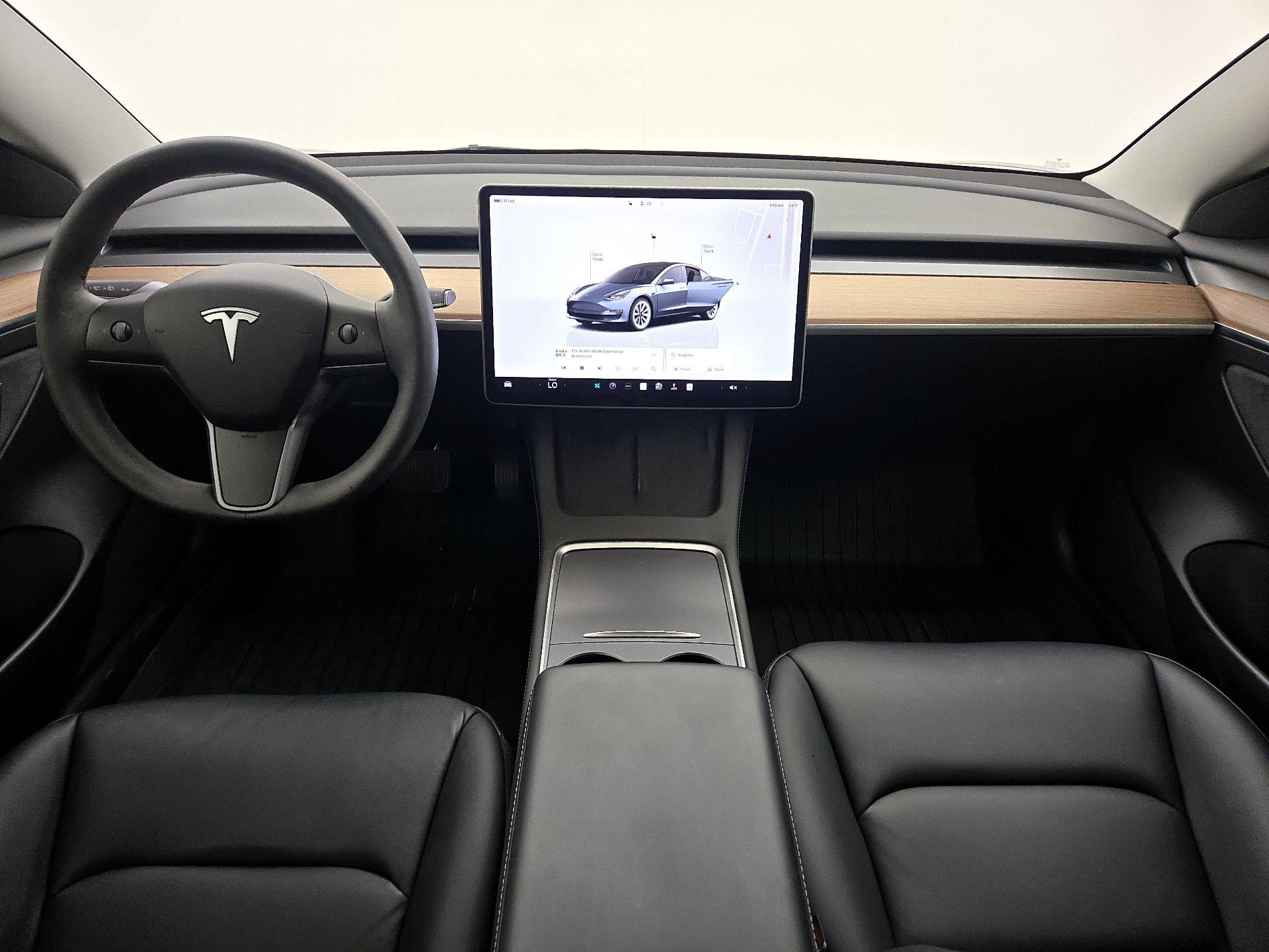 Thumbnail: 2022 Tesla Model 3 - 9