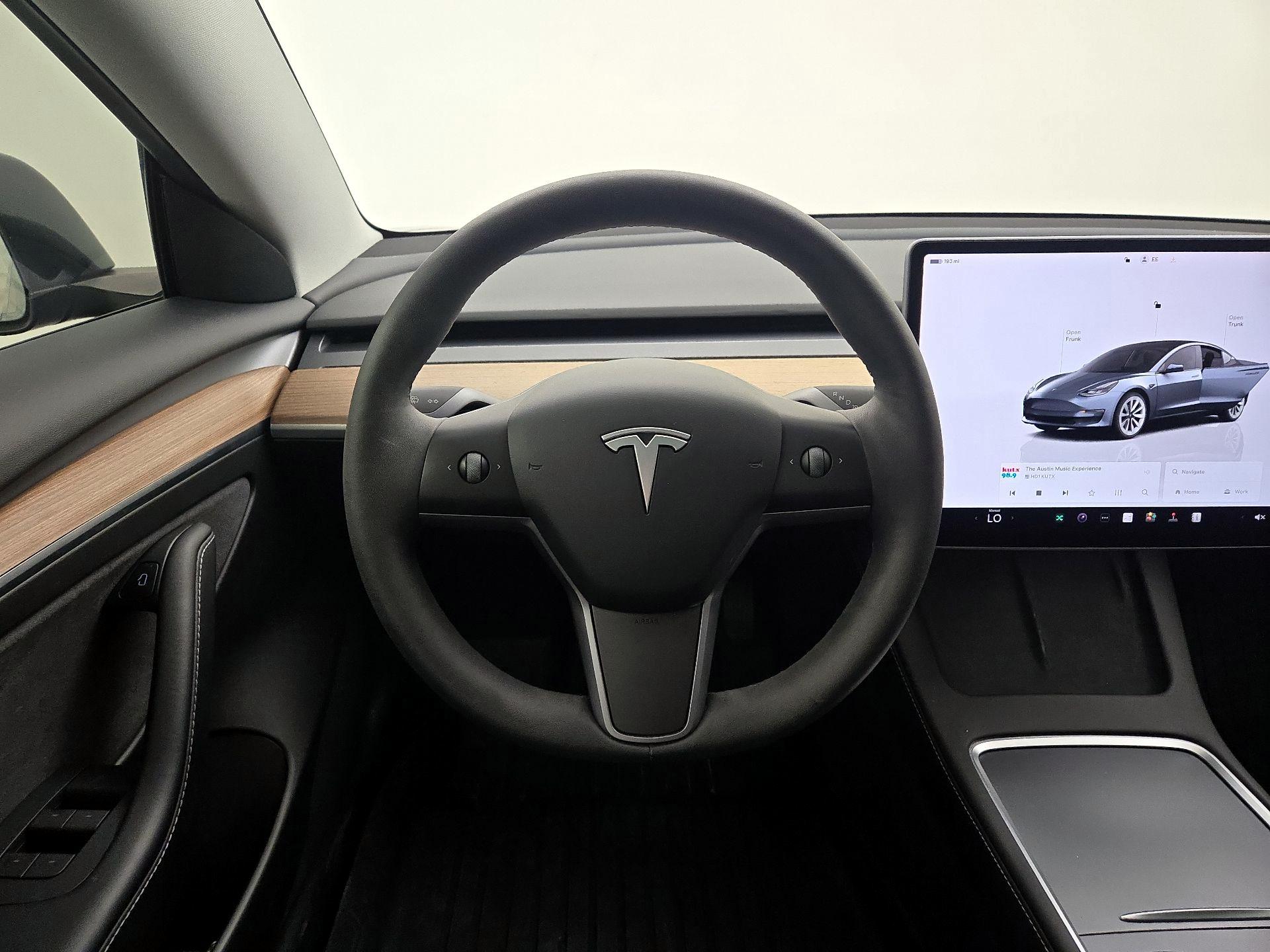 Thumbnail: 2022 Tesla Model 3 - 10