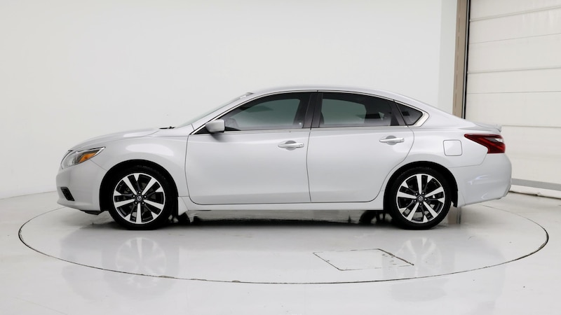 2017 Nissan Altima SR 3