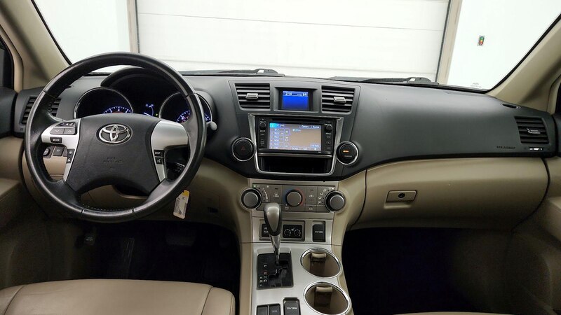 2013 Toyota Highlander SE 9