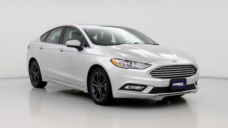 2018 Ford Fusion SE Hero Image